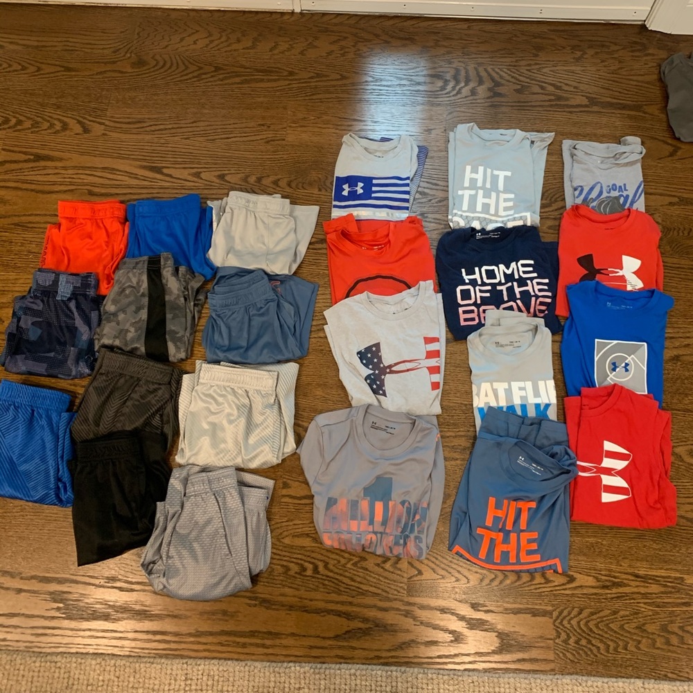 Boys Under Armour Medium Clothing.